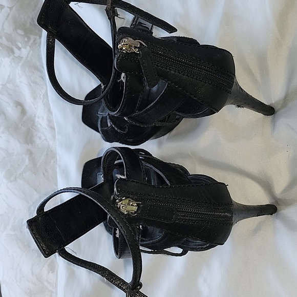 Authentic Gucci Black Leather and Suede 'Daryl' Platform Sandals - Picture 4 of 8